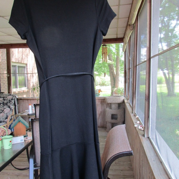 Ladies LAUREN Black Dress SS M Flare Bottom - Picture 3 of 4